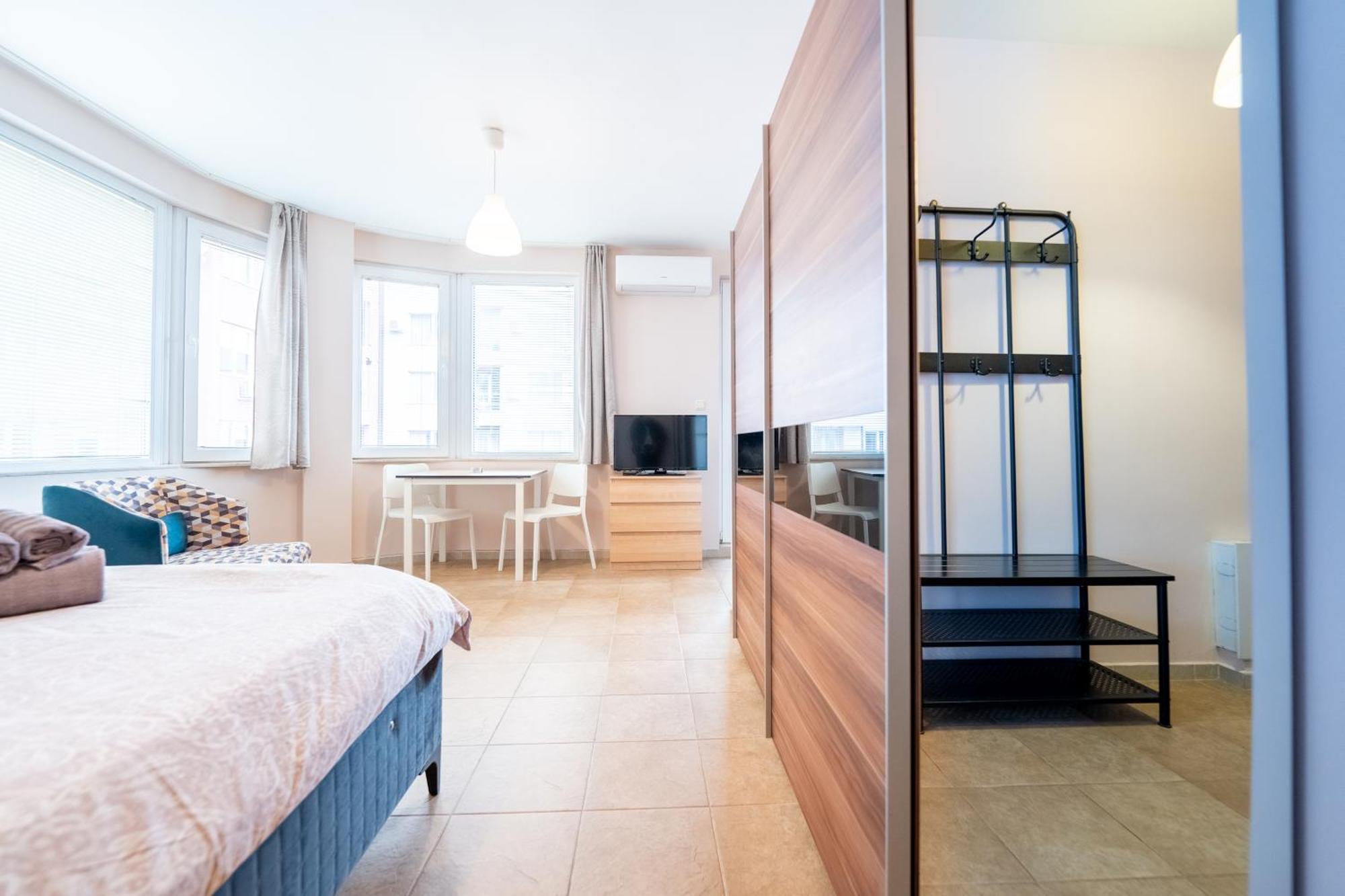 Lovely Apartment In Studentski Grad София Экстерьер фото