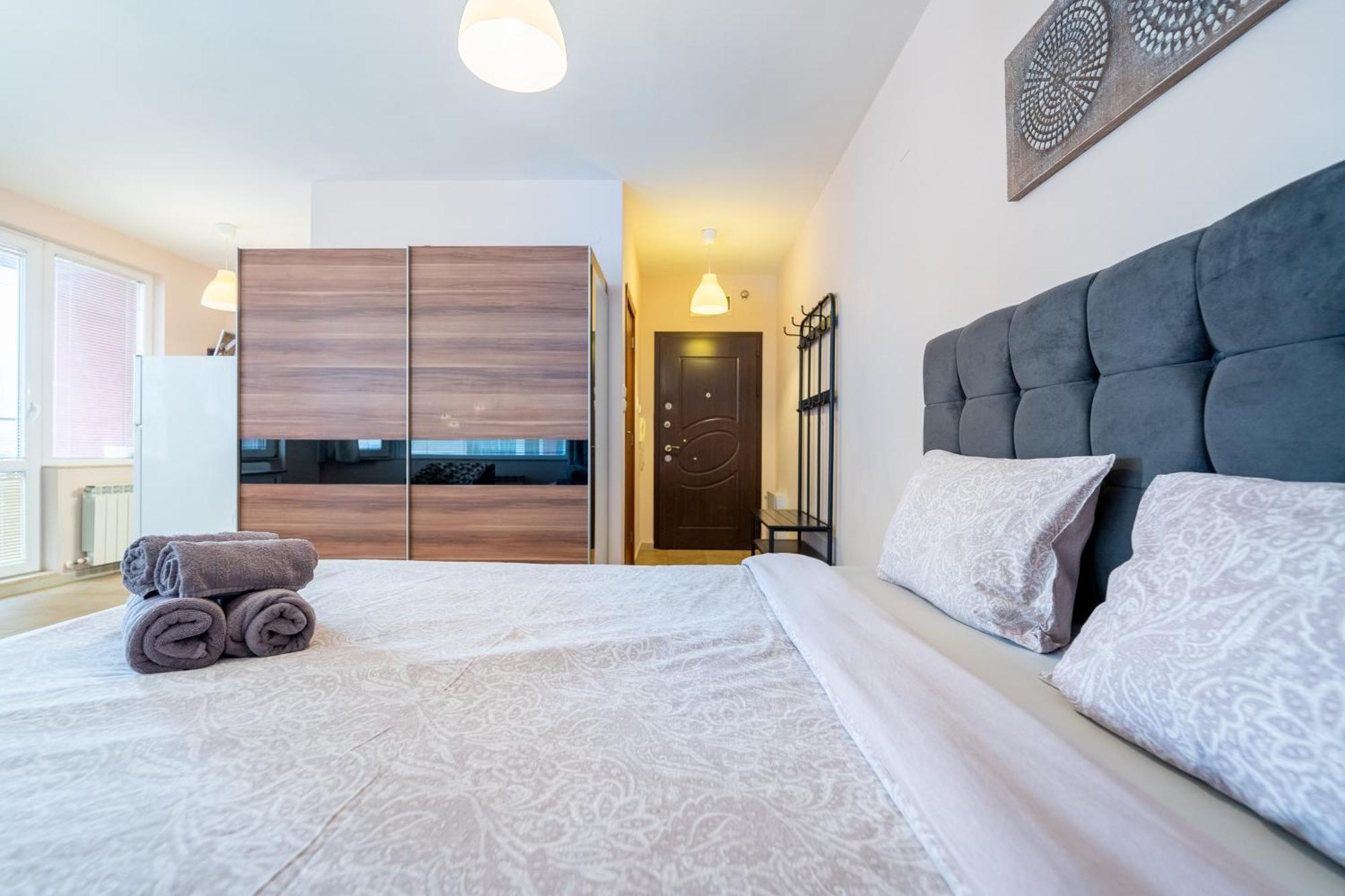 Lovely Apartment In Studentski Grad София Экстерьер фото