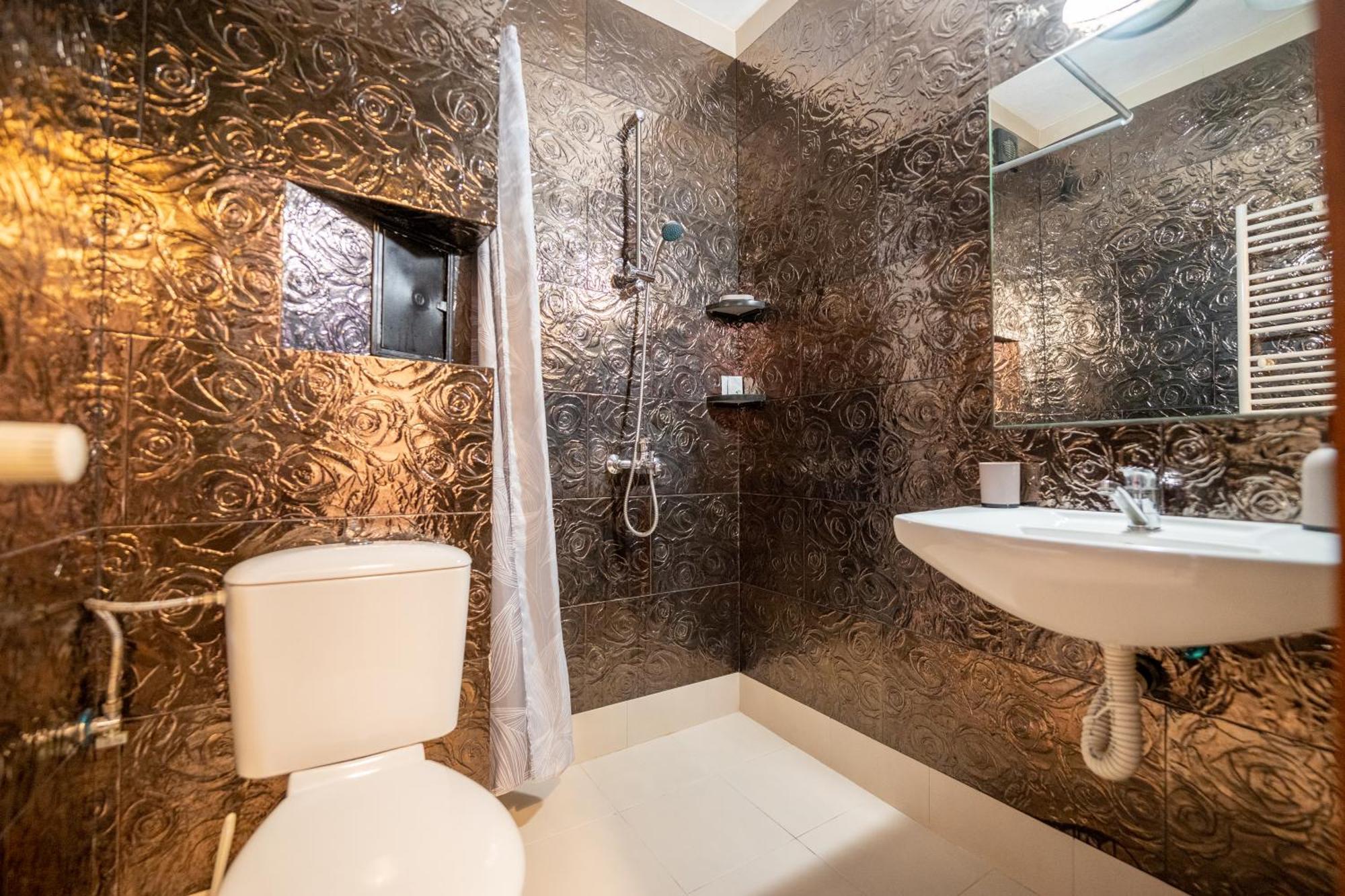 Lovely Apartment In Studentski Grad София Экстерьер фото